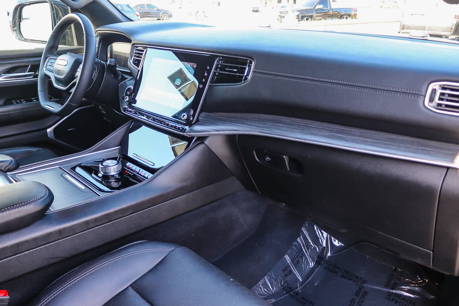 Used 2024 Baltic Gray Metallic Clearcoat Jeep Series II image 14