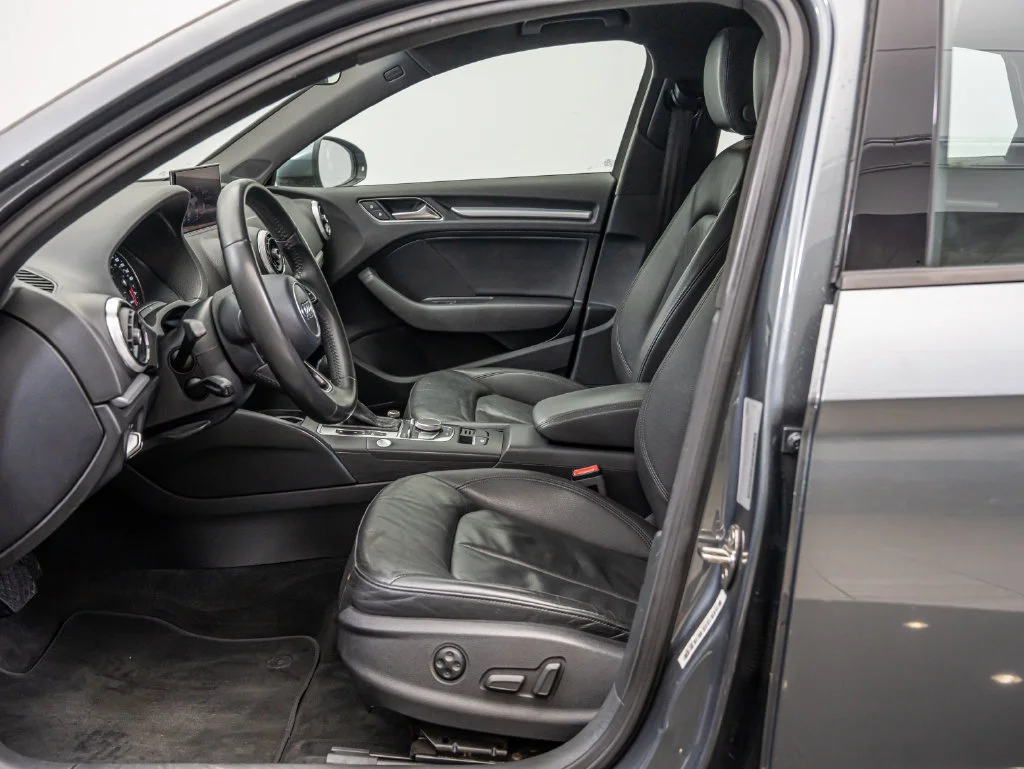 Used 2018 Monsoon Gray Metallic Audi 2.0T Premium image 22