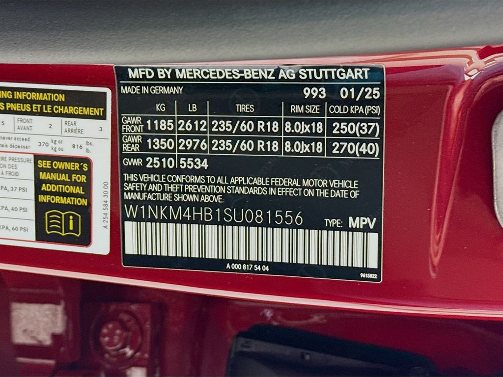 Used 2025 Red Mercedes-Benz GLC 300 image 34