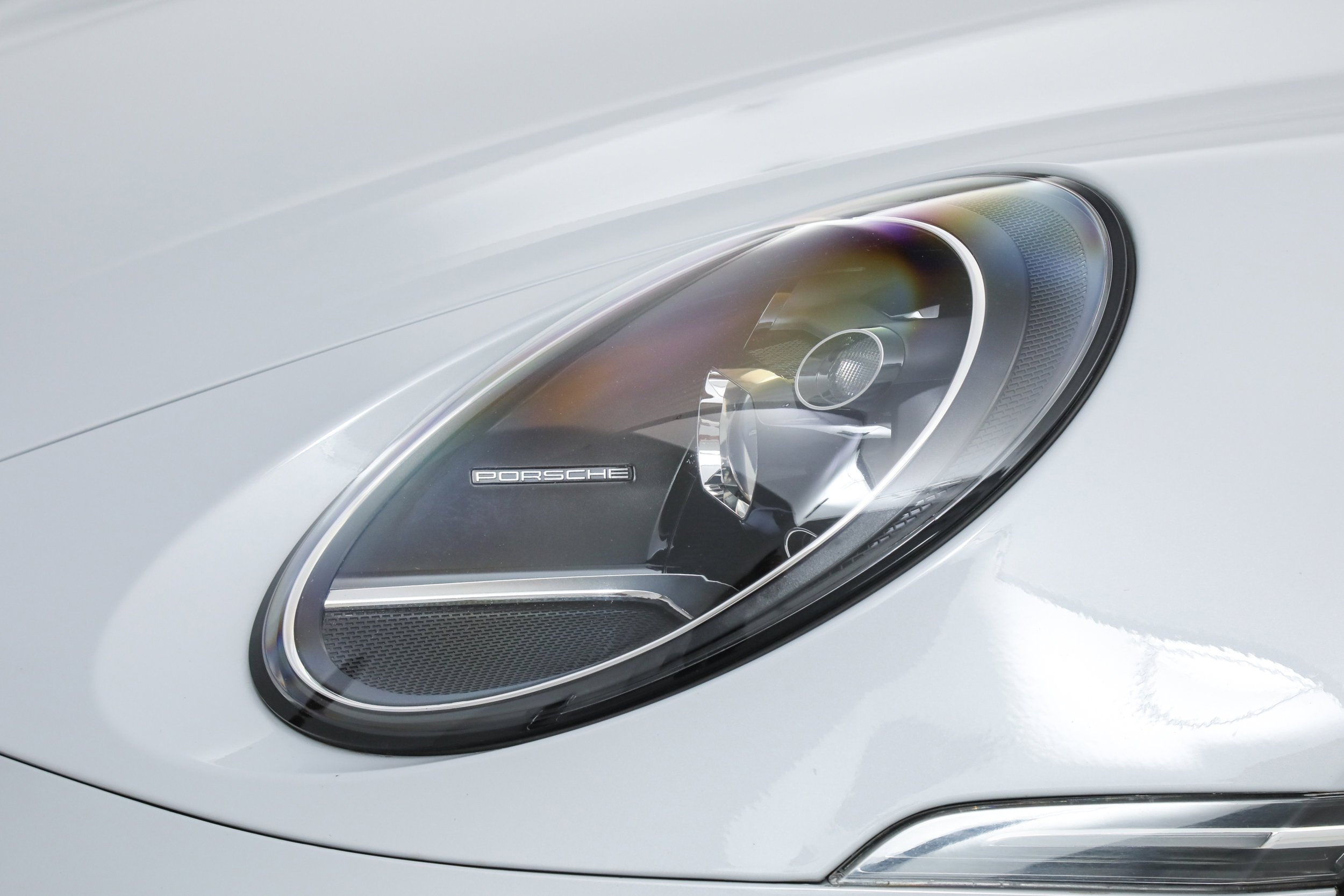 Used 2024 Silver Porsche Turbo Coupe image 16
