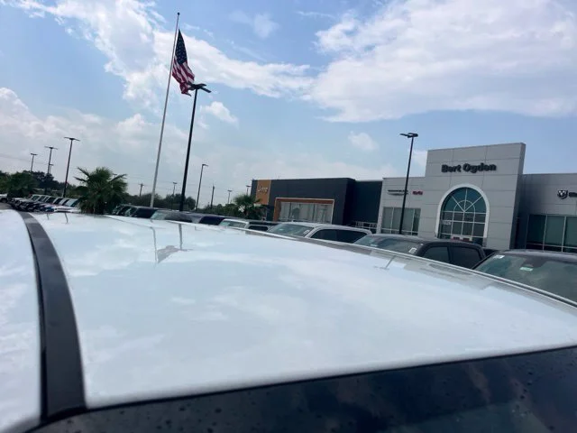 Used 2025 White GMC Elevation image 7