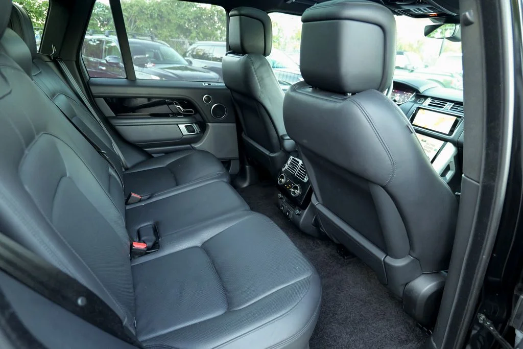 Used 2020 Santorini Black Metallic Land Rover HSE image 32