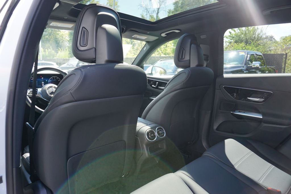 2025 Mercedes-Benz GLC Base - Photo 24