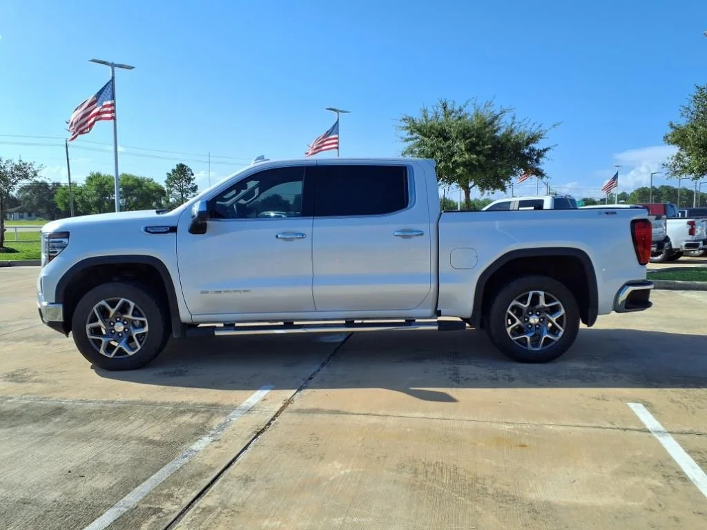 2023 GMC Sierra 1500 SLT - Photo 21