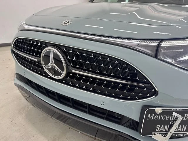 New 2027 Green Mercedes-Benz  image 37