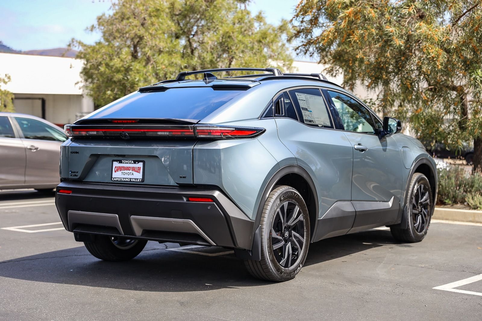 New 2026 Overcast Toyota  SE image 4