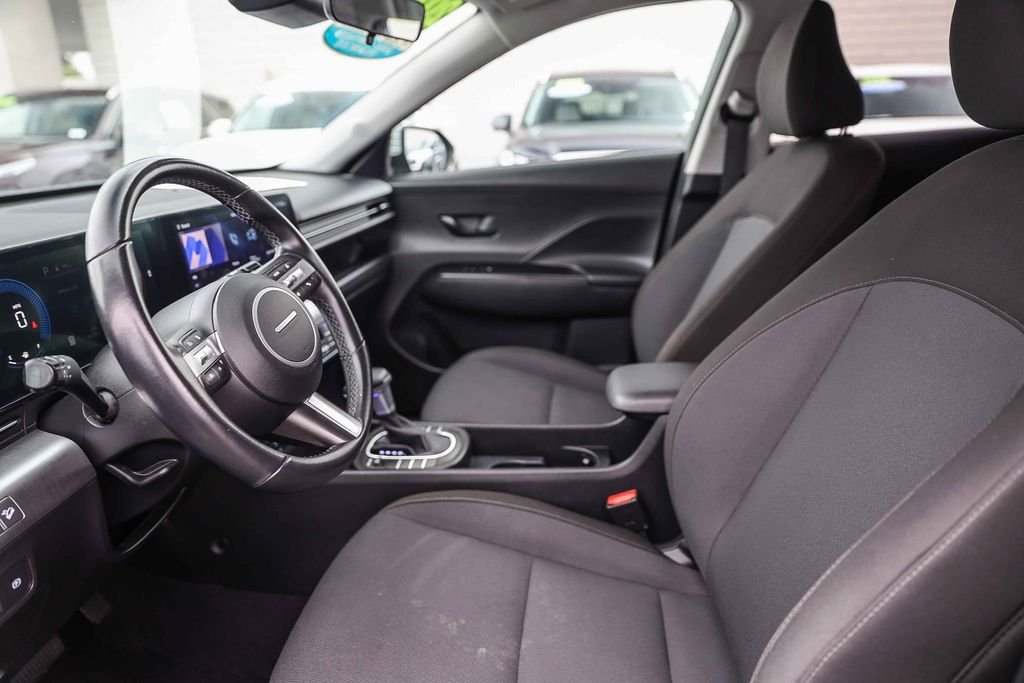 2024 Hyundai Kona SEL - Photo 18