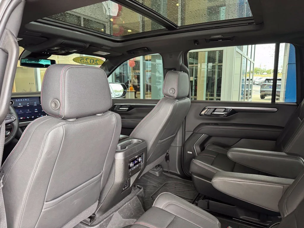 Used 2025 Black Chevrolet RST image 25