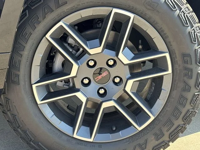 2026 GMC Terrain AT4 - Photo 29