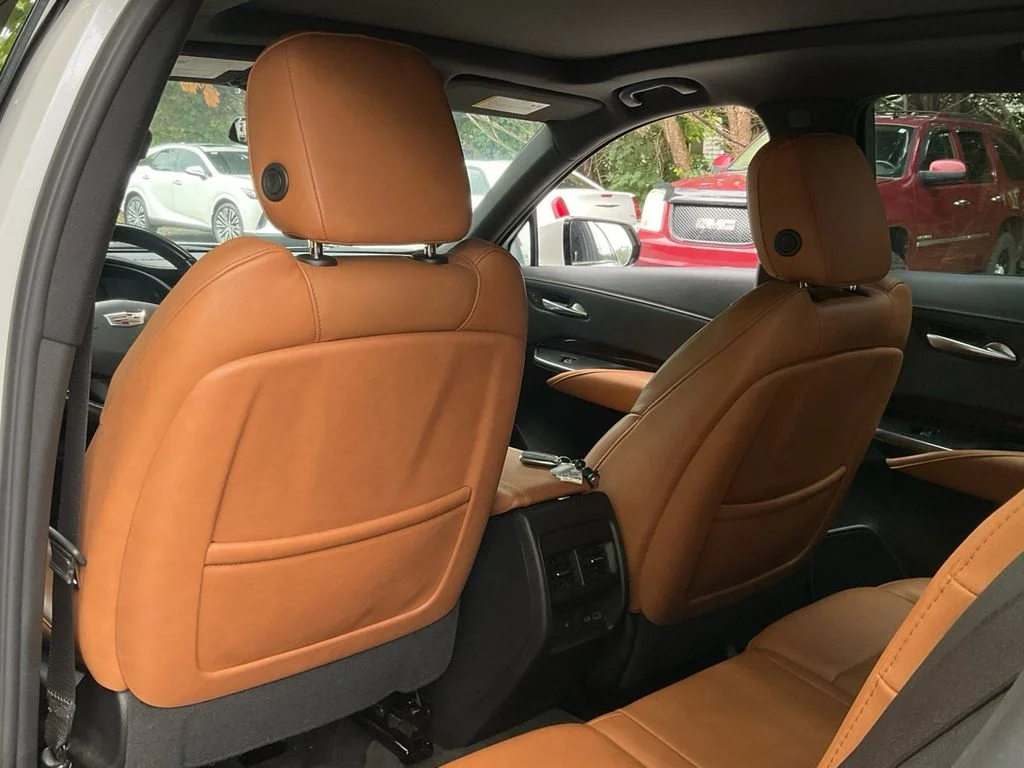 Used 2023 White Cadillac Sport image 31