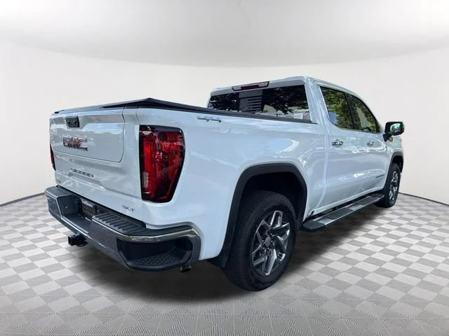 Used 2025 Summit White GMC SLT image 5