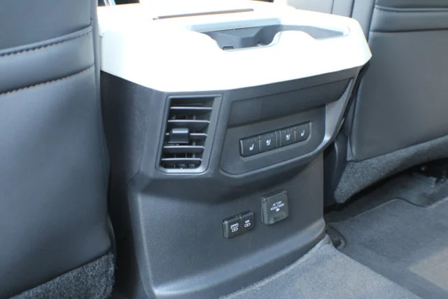 Used 2024  Toyota Capstone Hybrid image 18