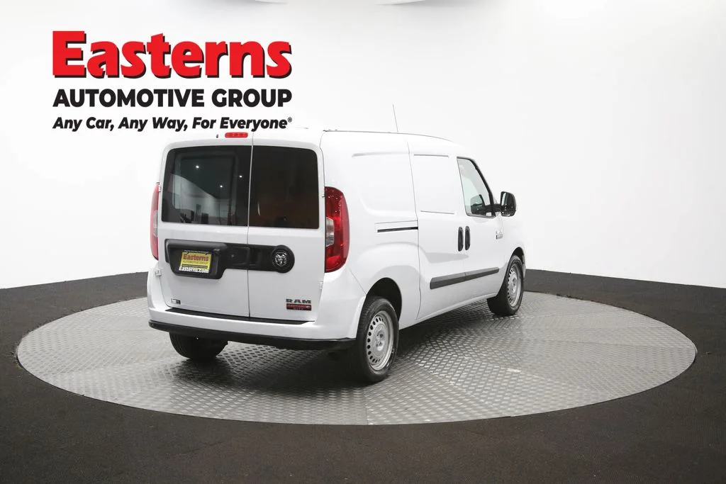 Used 2022 White Ram Base image 38