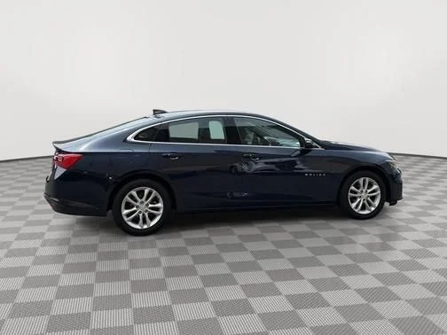 Used 2017 Blue Chevrolet LT image 2