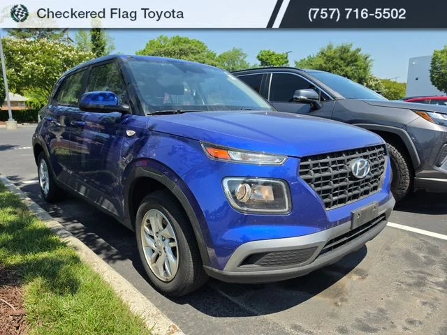 Used 2023 Intense Blue Hyundai SE image 3