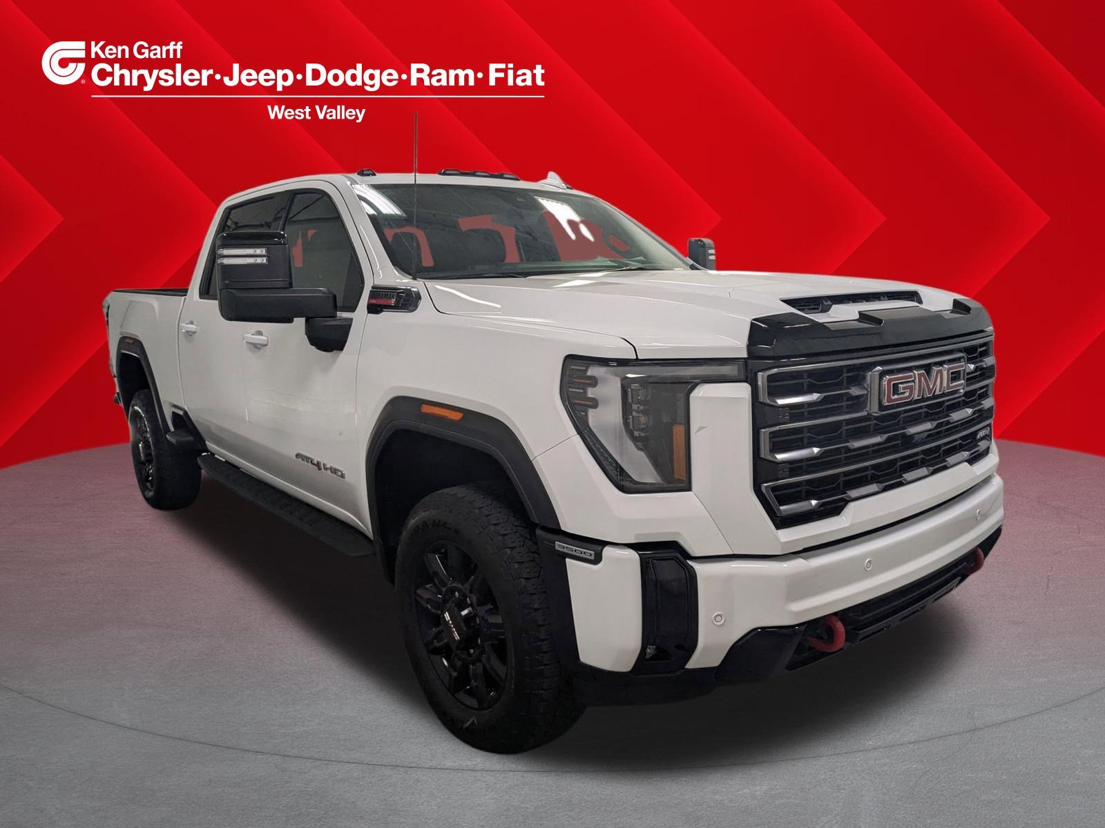 2025 GMC Sierra 4WD Crew Cab Standard Box AT4's photo