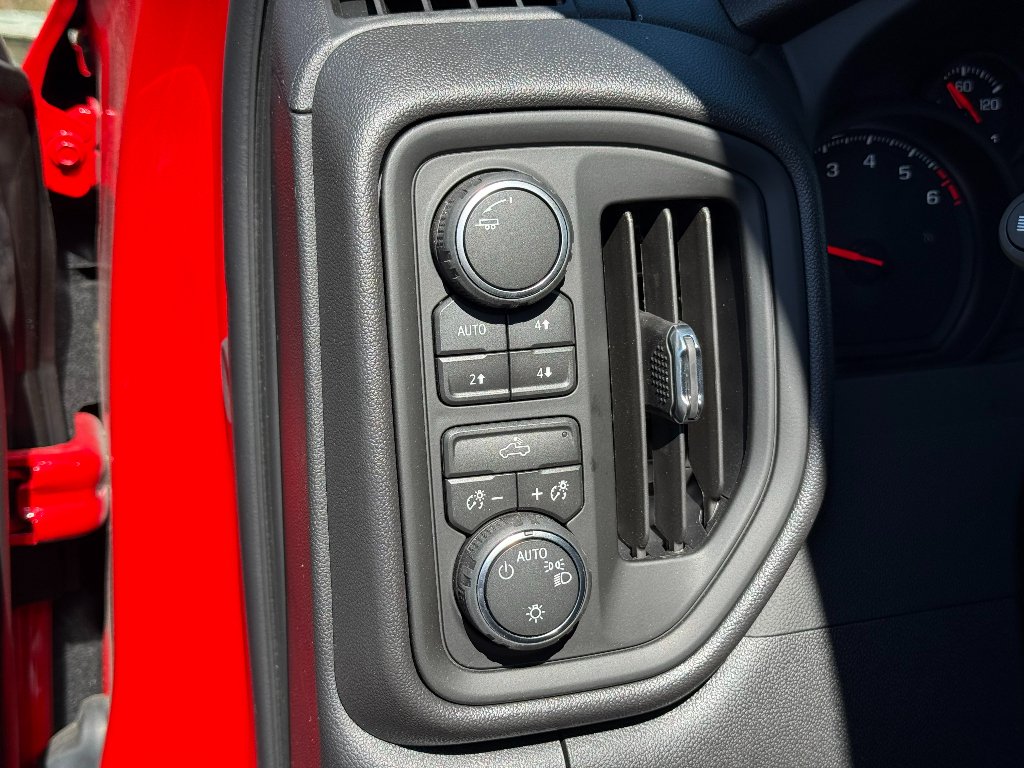 2026 Chevrolet Silverado 1500 Custom Trail Boss - Photo 18