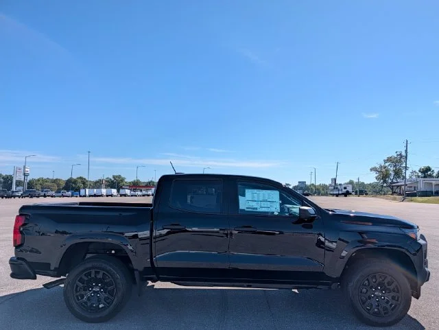 2026 Chevrolet Colorado Work Truck - Photo 6