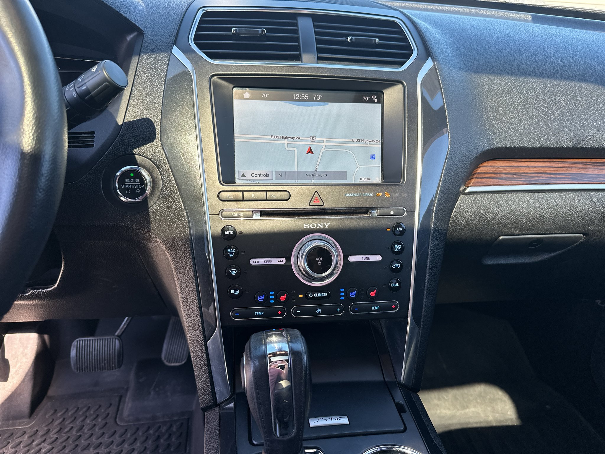 Used 2018 White Platinum Metallic Tri-Coat Ford Limited image 4