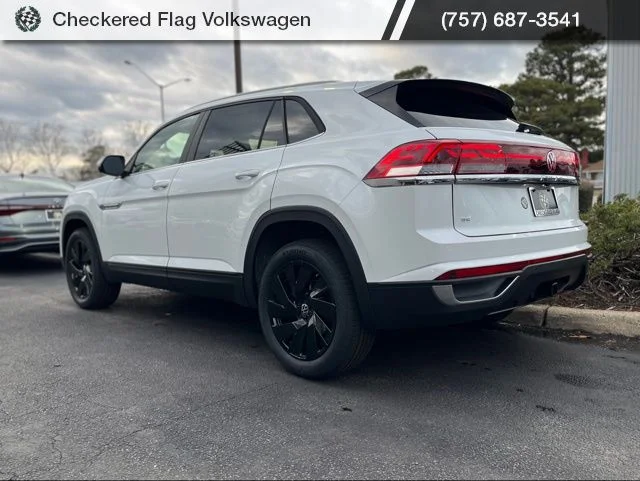 New 2026 White Volkswagen 2.0T SE w/Technology image 6