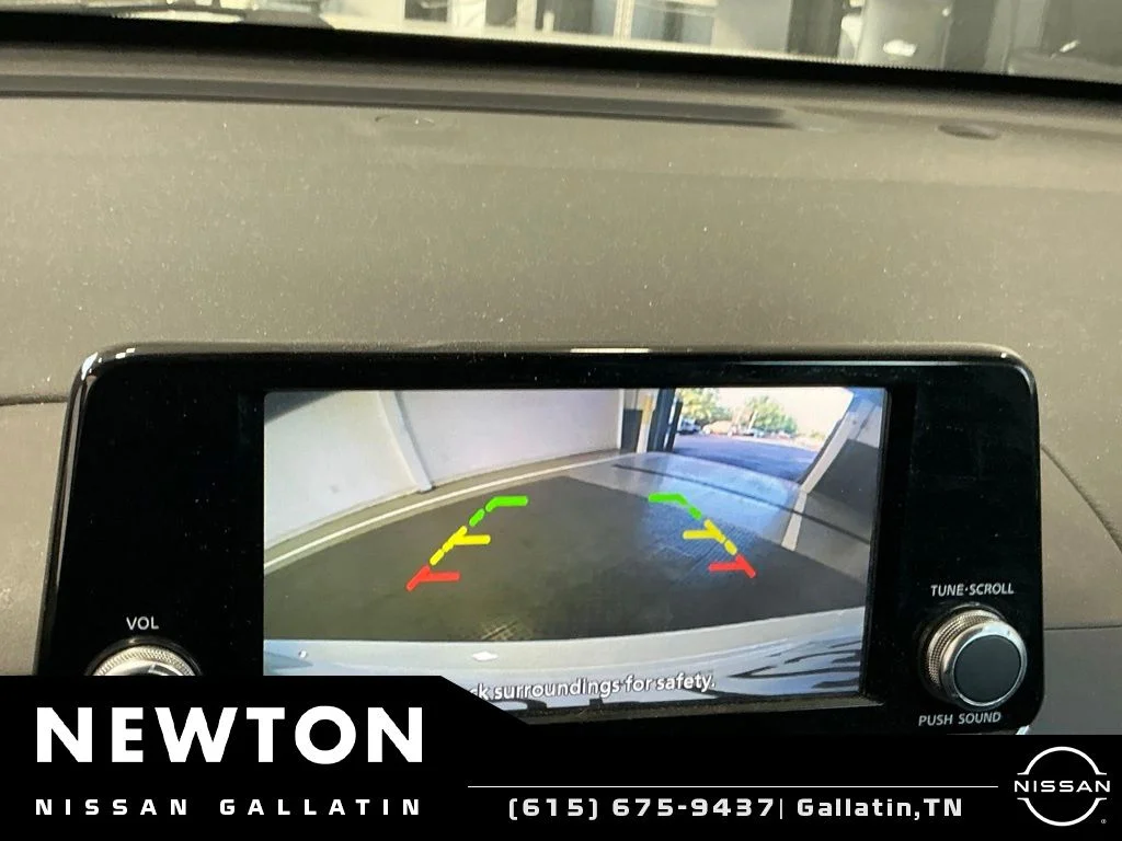 Used 2022 White Nissan 2.5 S image 22