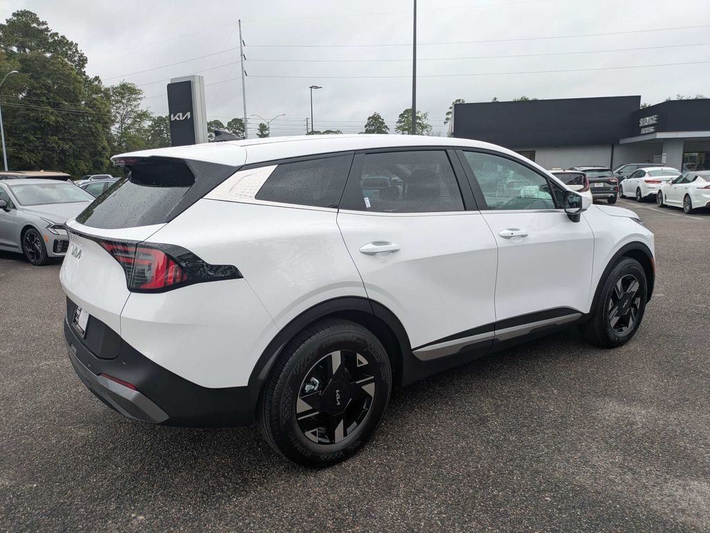 New 2026 Glacial White Pearl Kia LX image 4