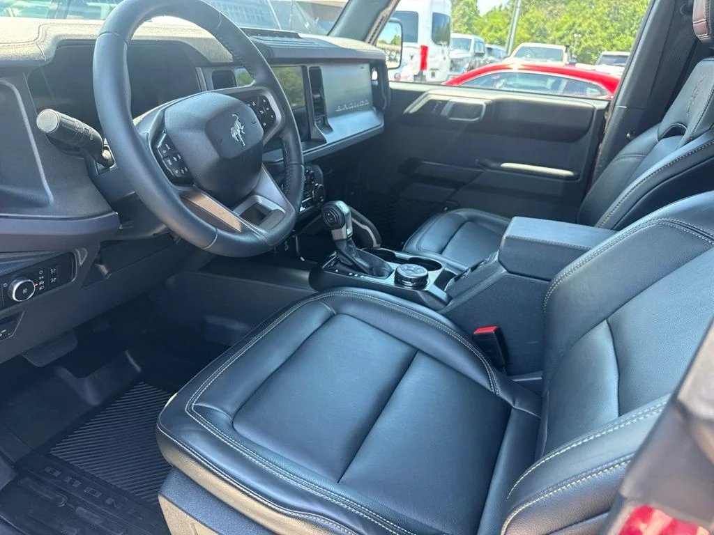 Used 2025 Red Ford Badlands image 3