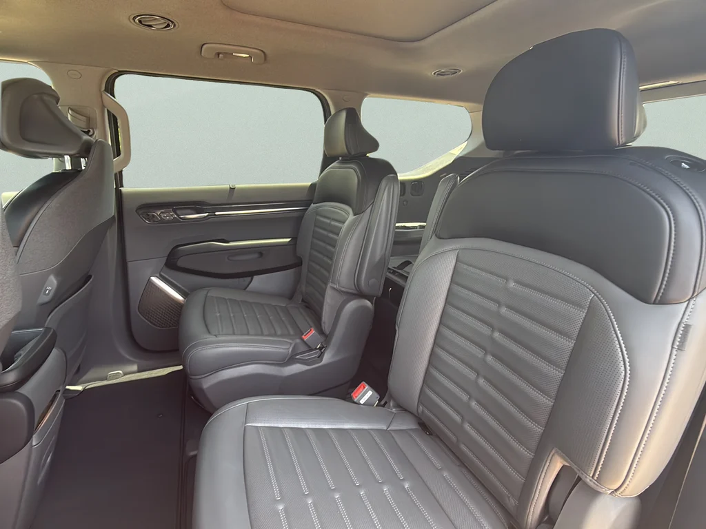 Certified Used 2024 Ivory Silver Matte Kia Land image 25