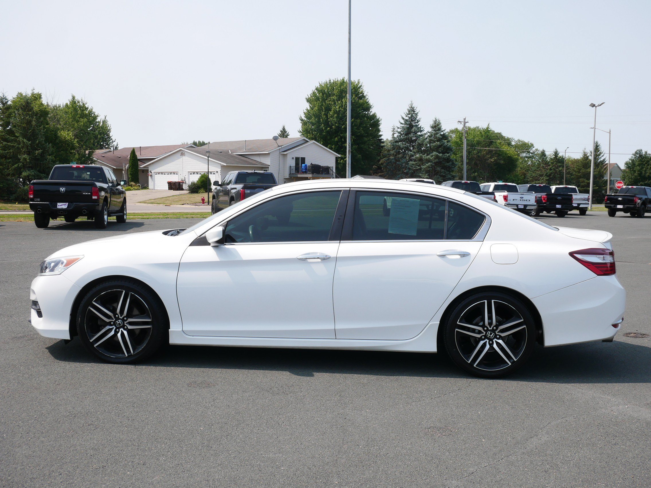 Used 2016 Honda Accord Sport with VIN 1HGCR2F51GA113897 for sale in Hastings, Minnesota