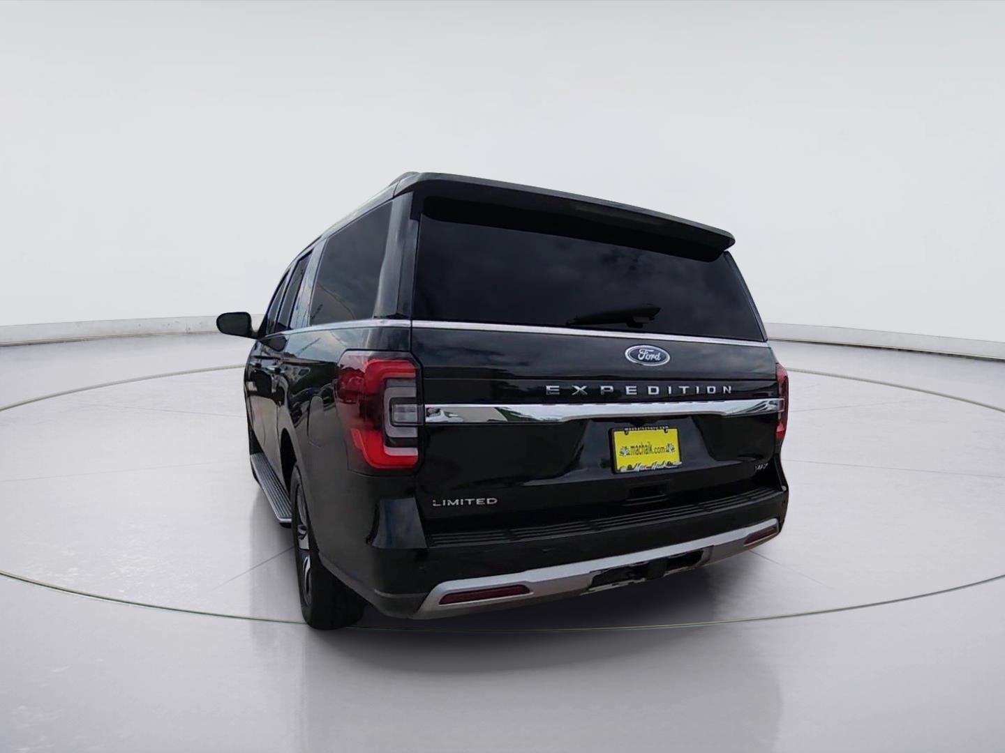 2023 Ford Expedition photo 7 of 36