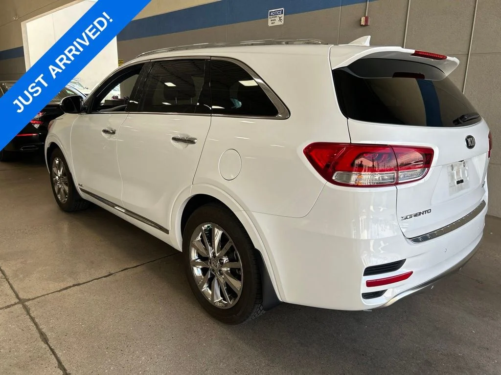 Used 2017 Snow White Pearl Kia SX Limited image 4
