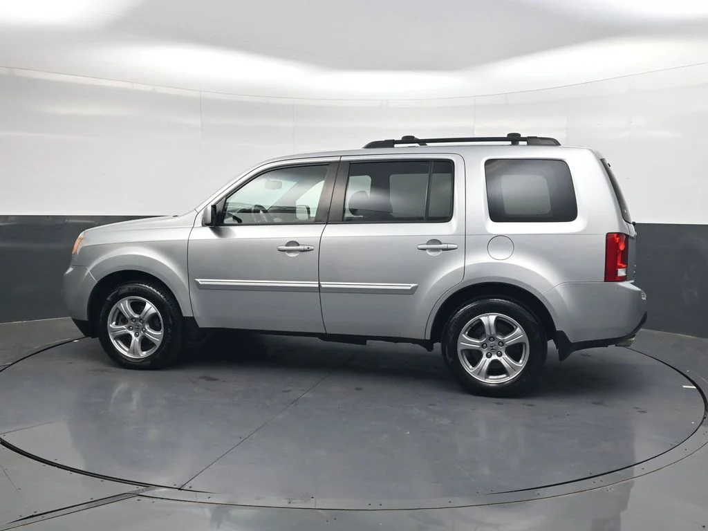 Used 2012 Polished Metal Metallic Honda EX-L image 7