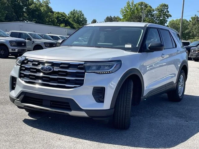 New 2026 White Ford Active image 5