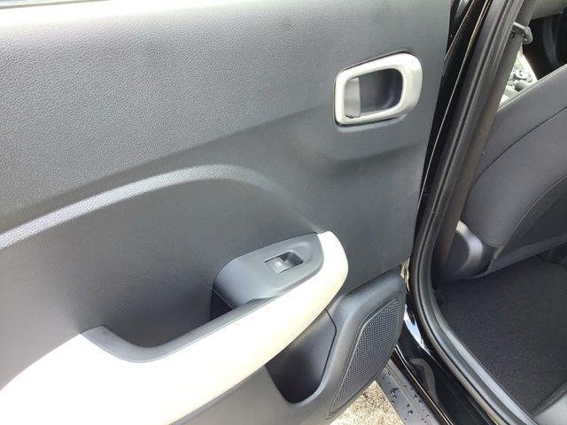 New 2026 Onyx Black Hyundai SEL image 18