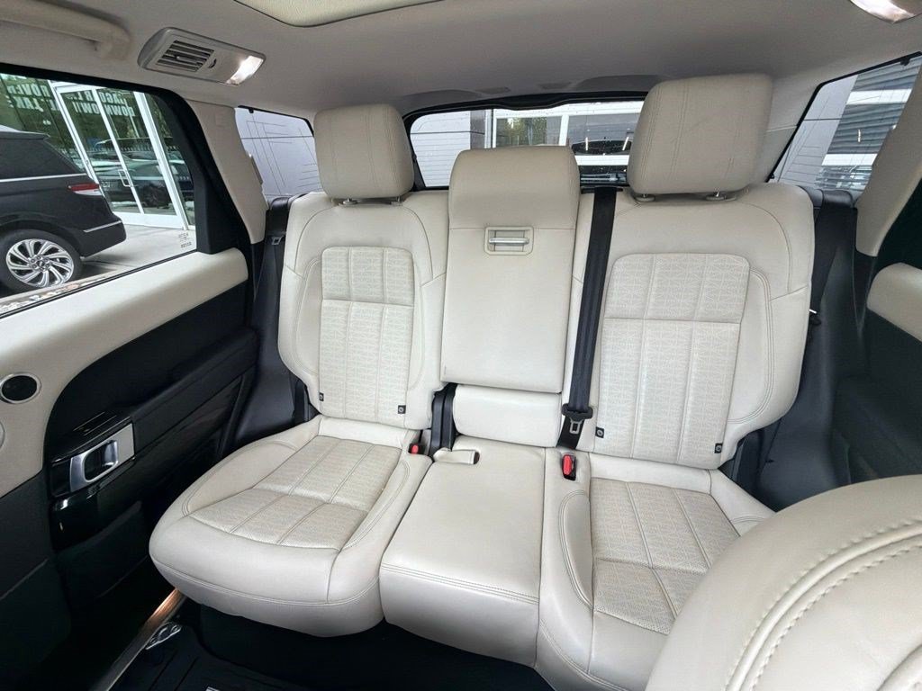 Used 2021 Carpathian Gray Premium Metallic Land Rover Autobiography image 17