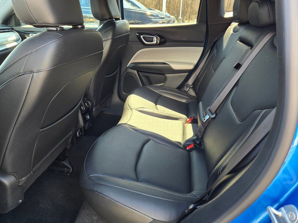 2025 Jeep Compass Limited - Photo 17