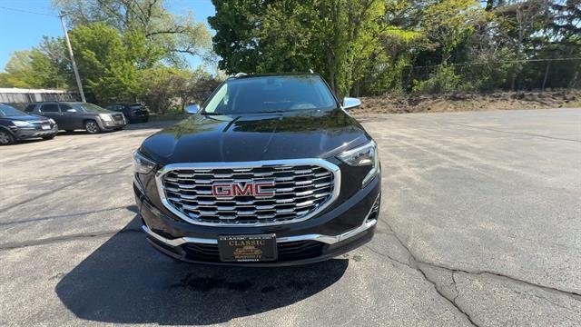 Used 2019 Ebony Twilight Metallic GMC Denali image 3