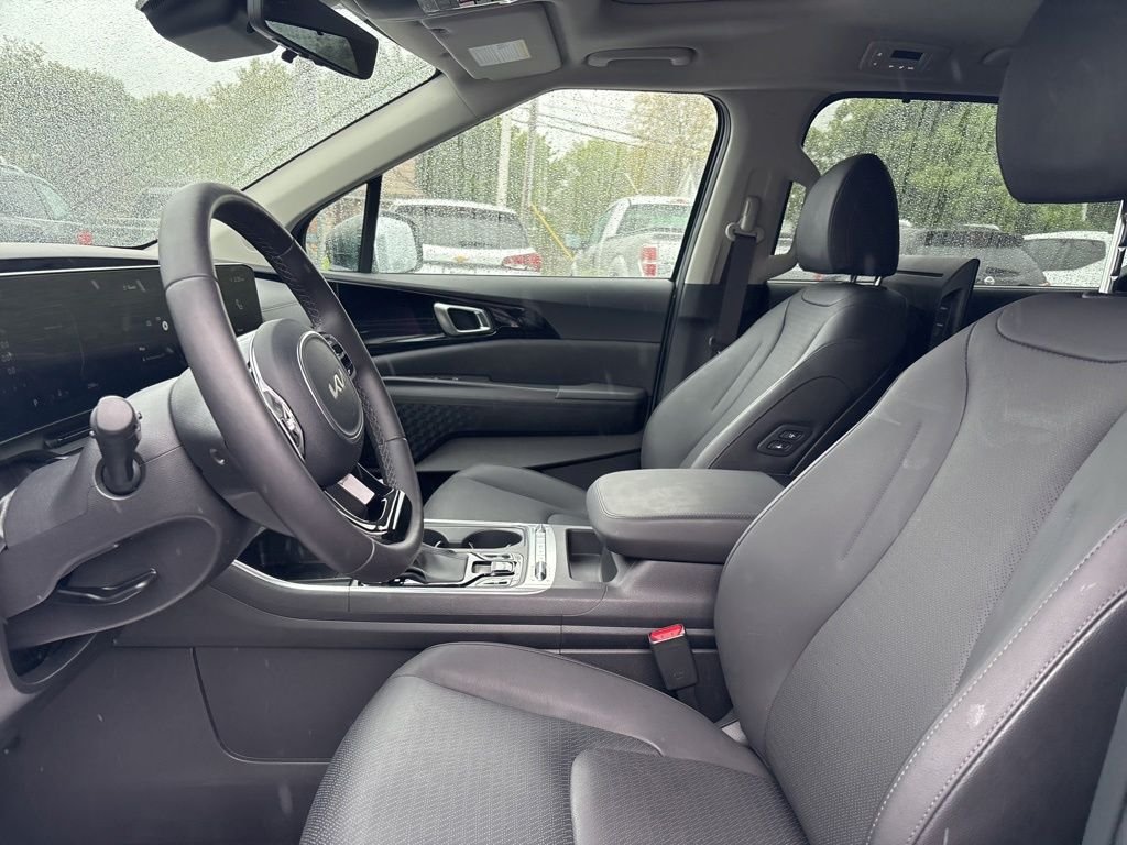 Certified Used 2025 White Kia SX Prestige image 12