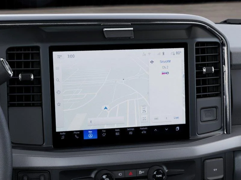 New 2027 Oxford White Ford XLT image 14