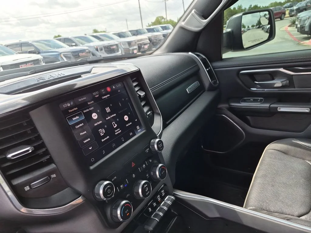Used 2022 Black Ram Laramie image 28