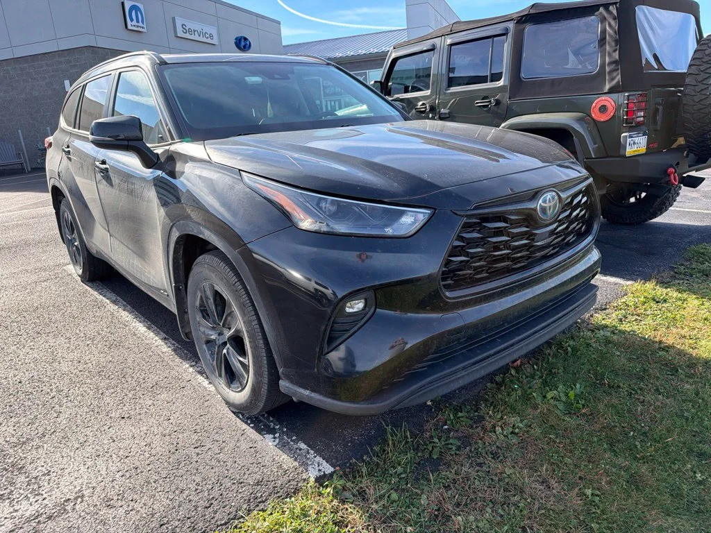 Used 2024 Black Toyota XLE image 2