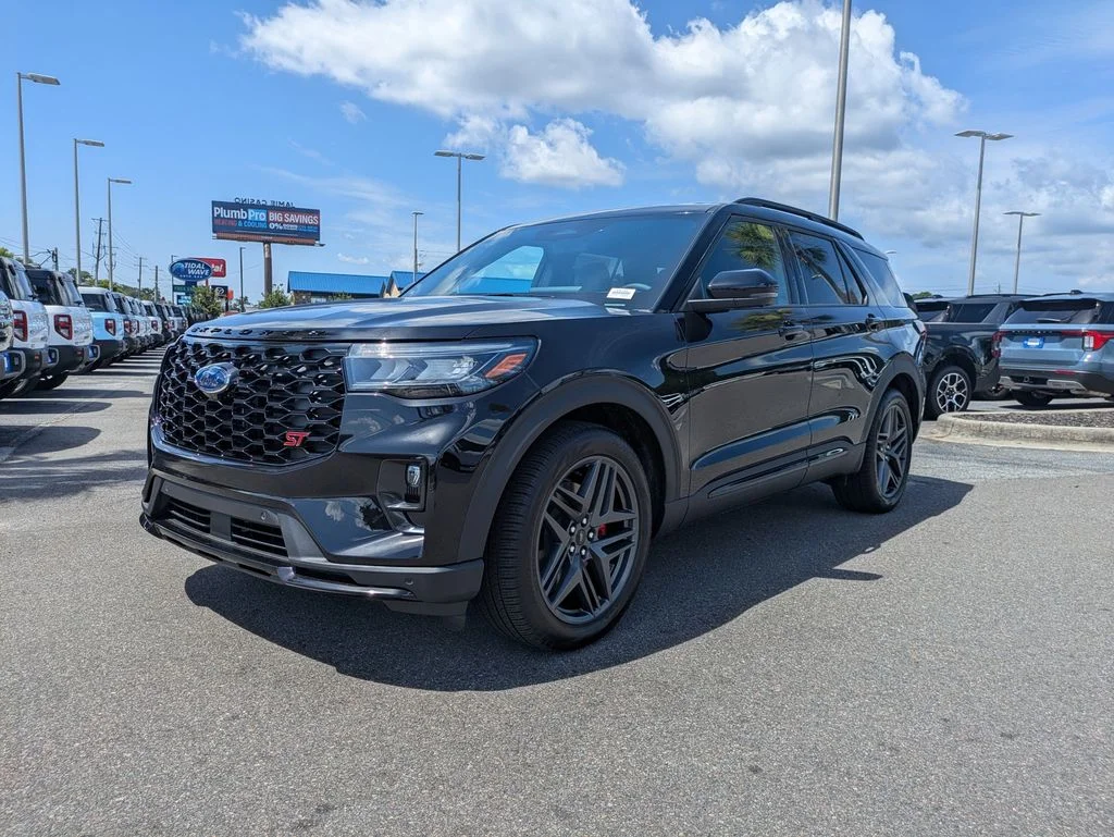 New 2026 Agate Black Metallic Ford ST image 8