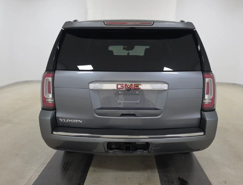 Used 2019 Gray GMC Denali image 14