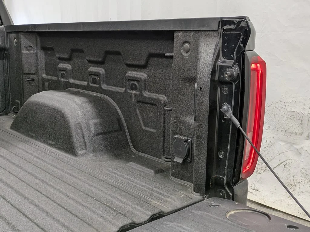 Used 2021 Black GMC AT4 image 20