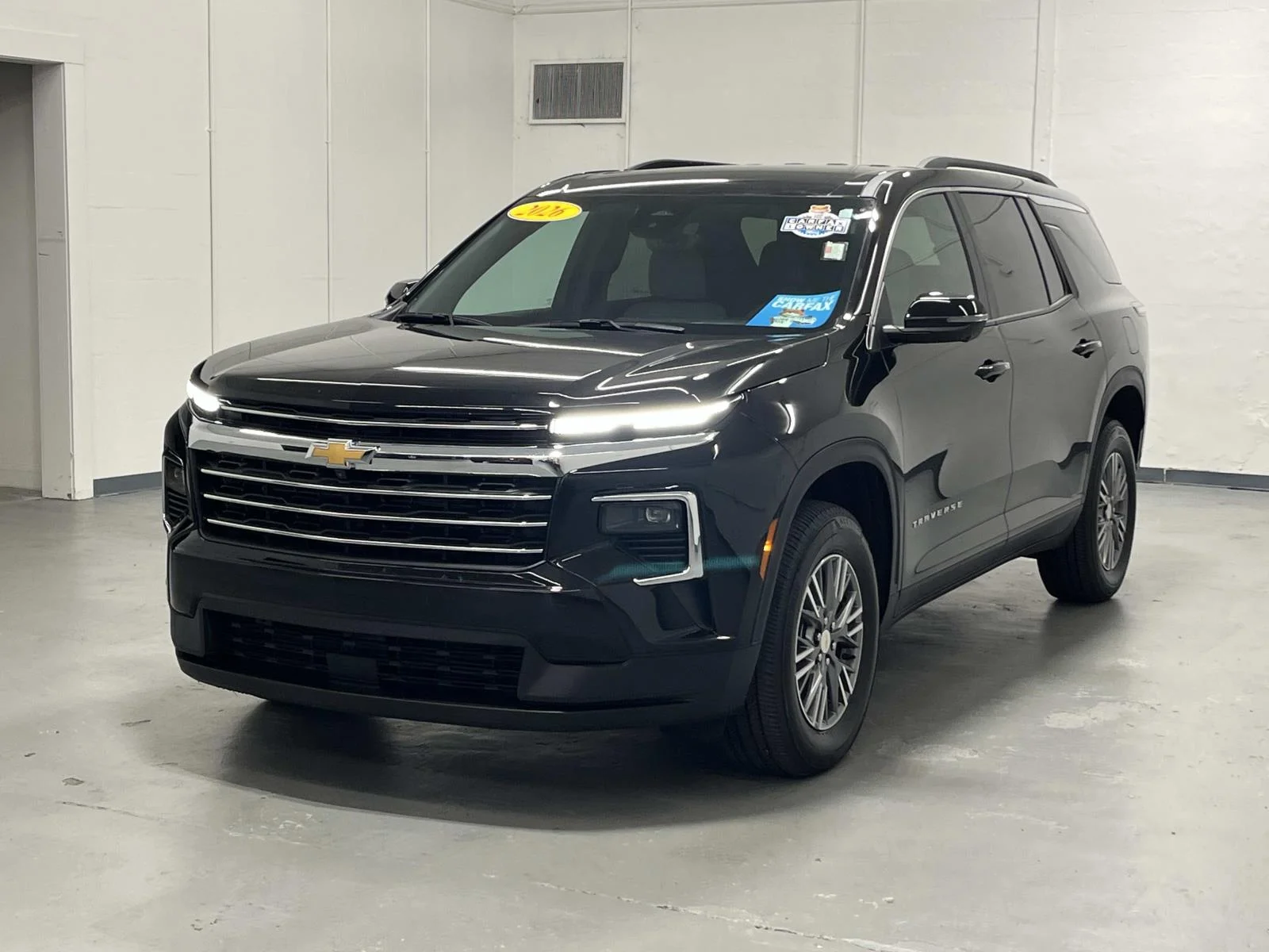 Used 2026 Mosaic Black Metallic Chevrolet LT image 4
