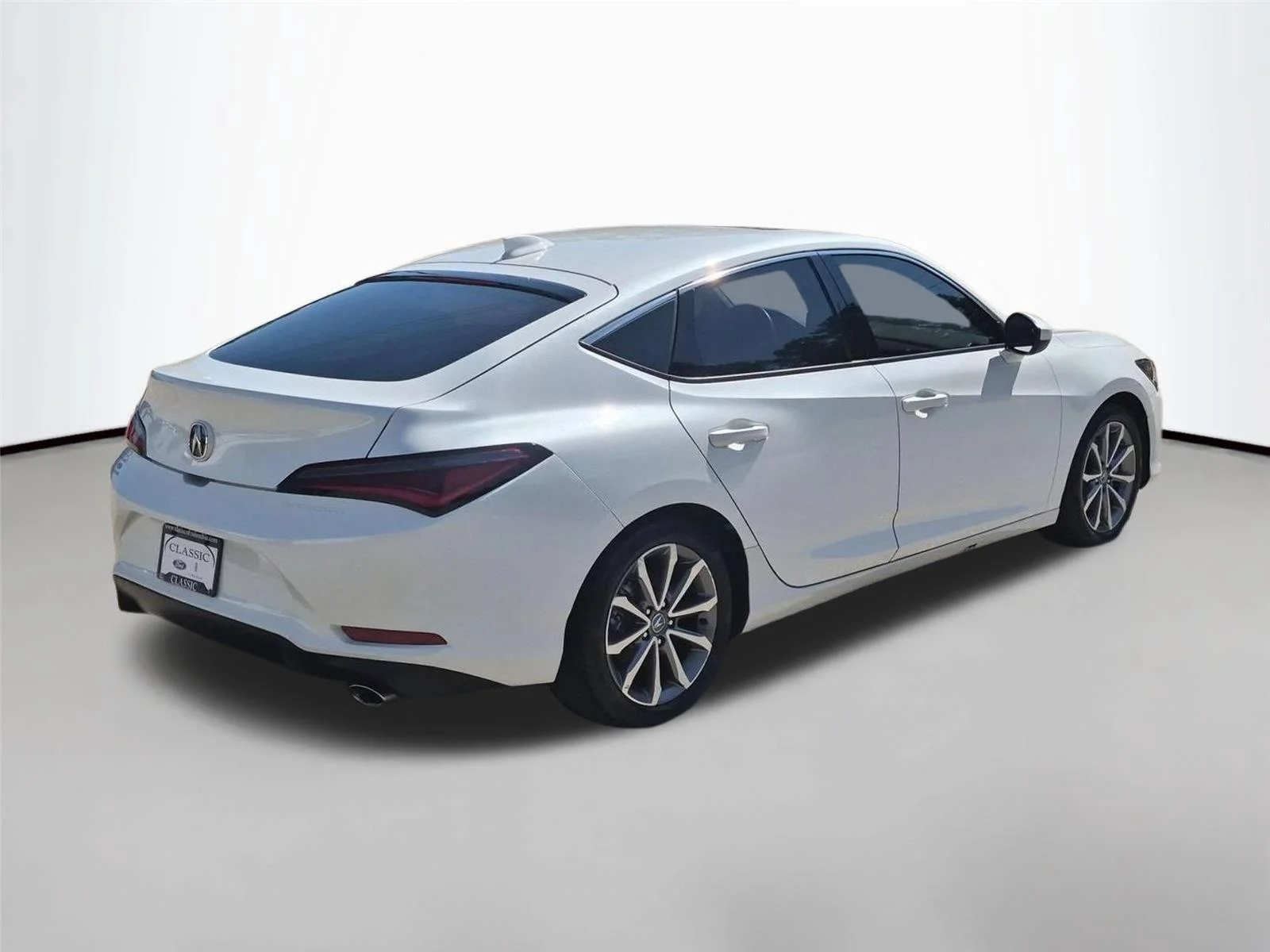Used 2024 Platinum White Pearl Acura  image 5