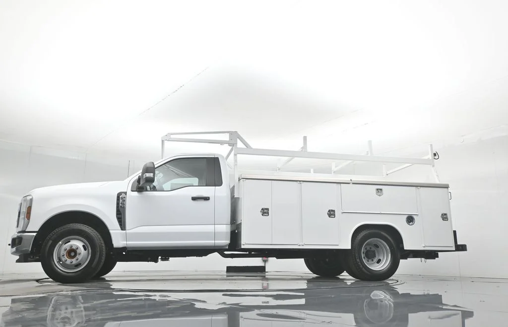 2026 Ford F-350 Super Duty Chassis Cab XL - Photo 7
