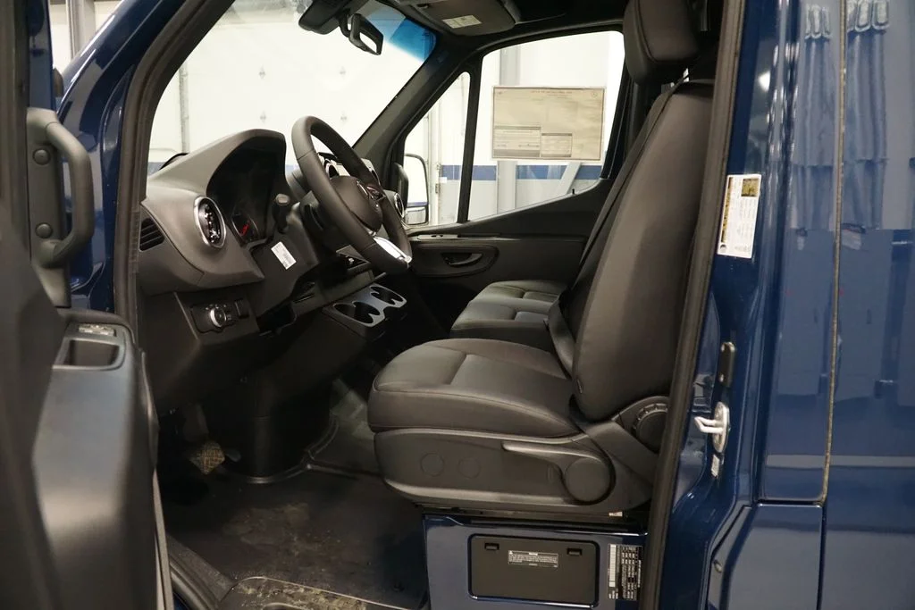 New 2026  Mercedes-Benz Cargo 144 WB image 12