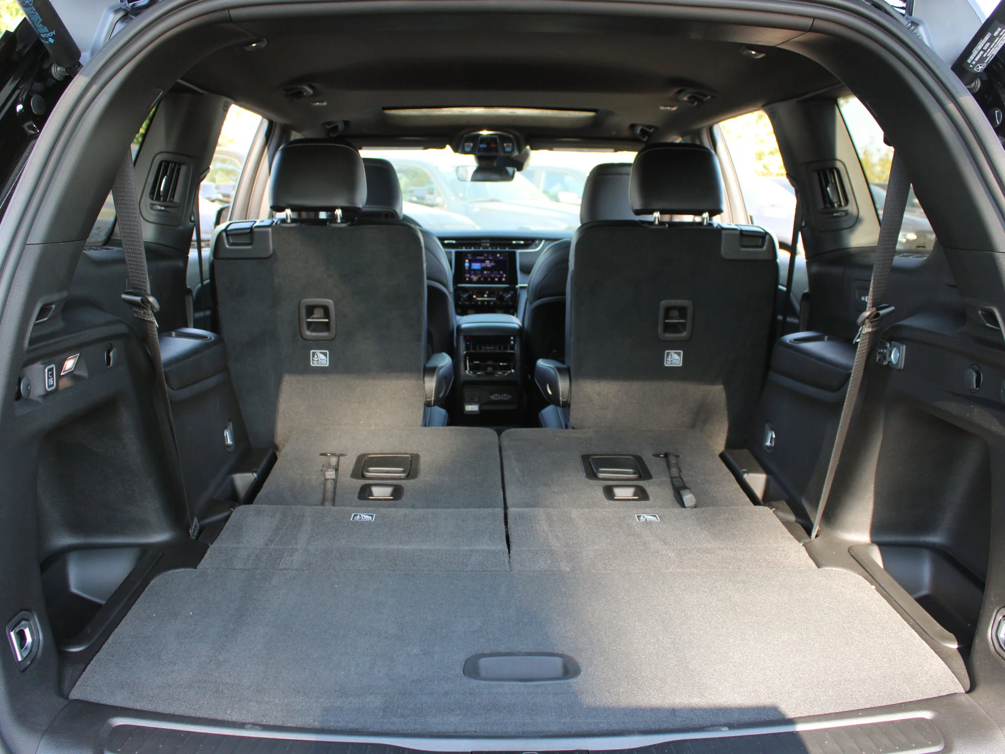 New 2025 Black Jeep Altitude* 4x4, Sunroof, Trailer Tow Package, Heated Leather image 9