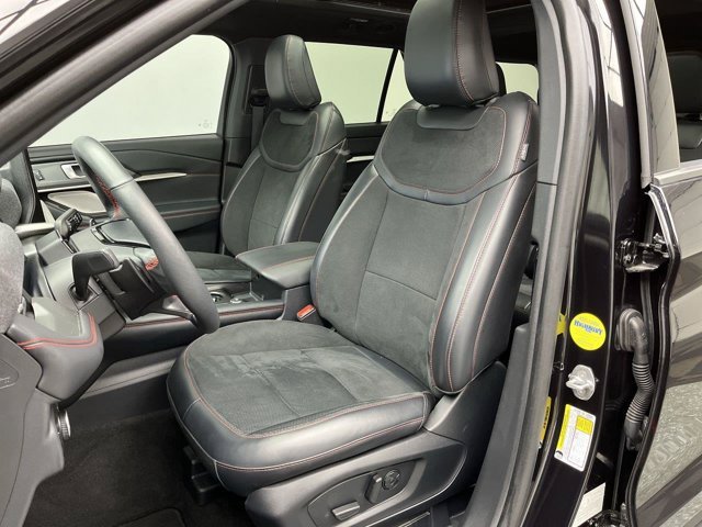 Used 2025 Agate Black Ford ST image 12
